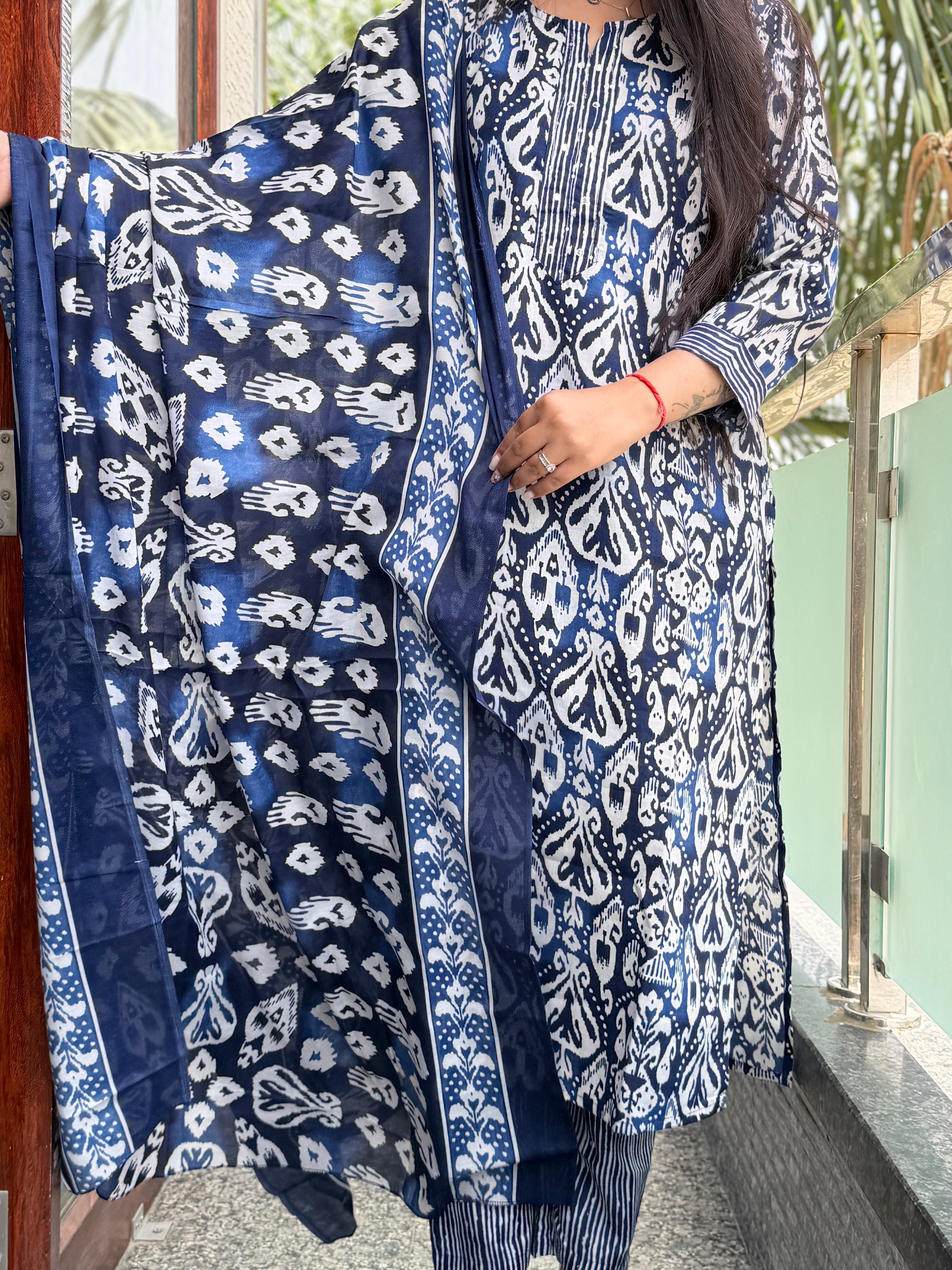Neel Ikat Royale Mul Cotton 3-Piece Set