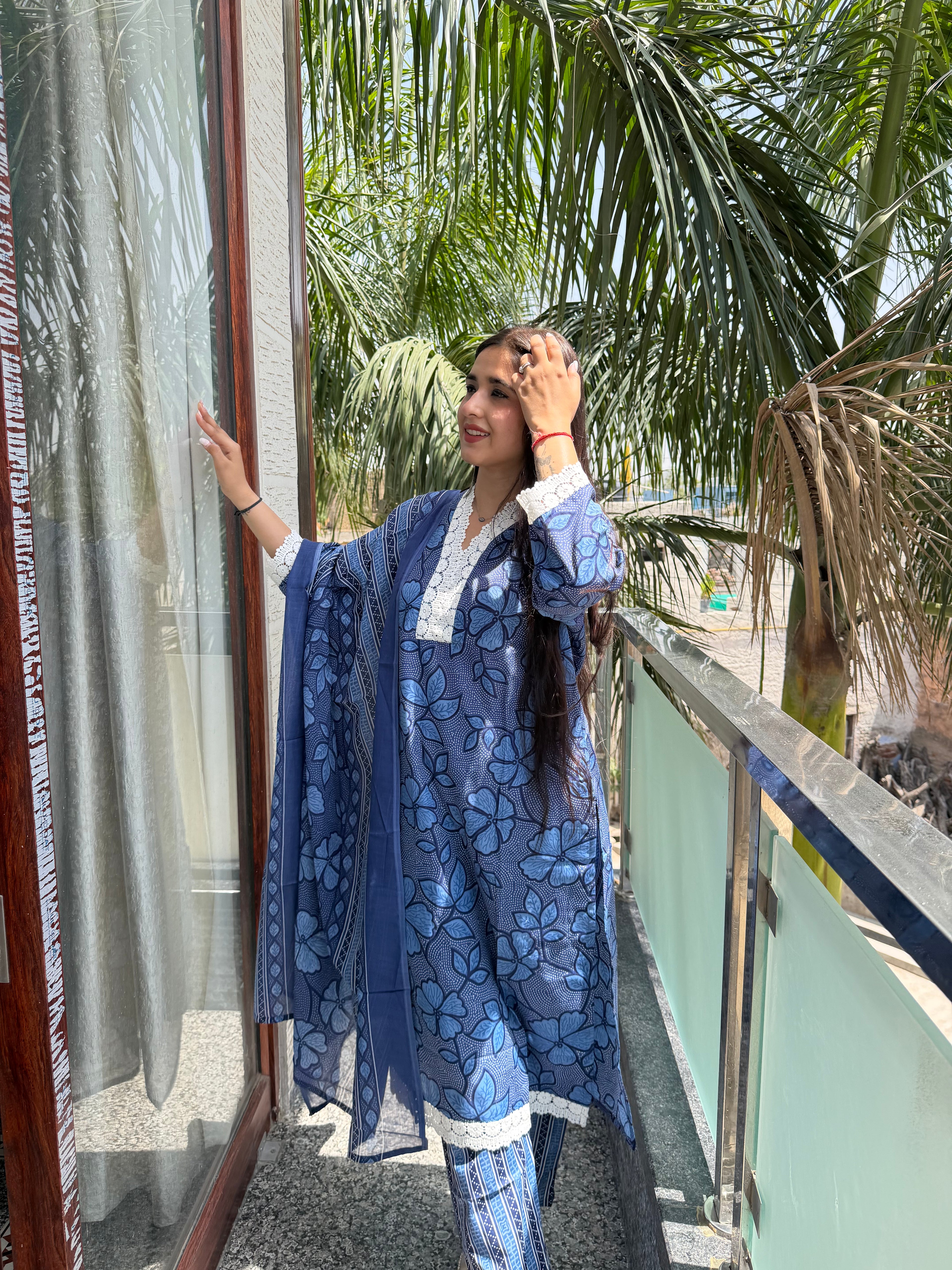 Aabha Blue Floral Premium Mul Cotton 3-Piece Set