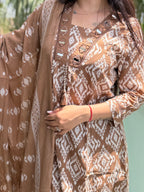 Ira Ikat Print Cotton Set