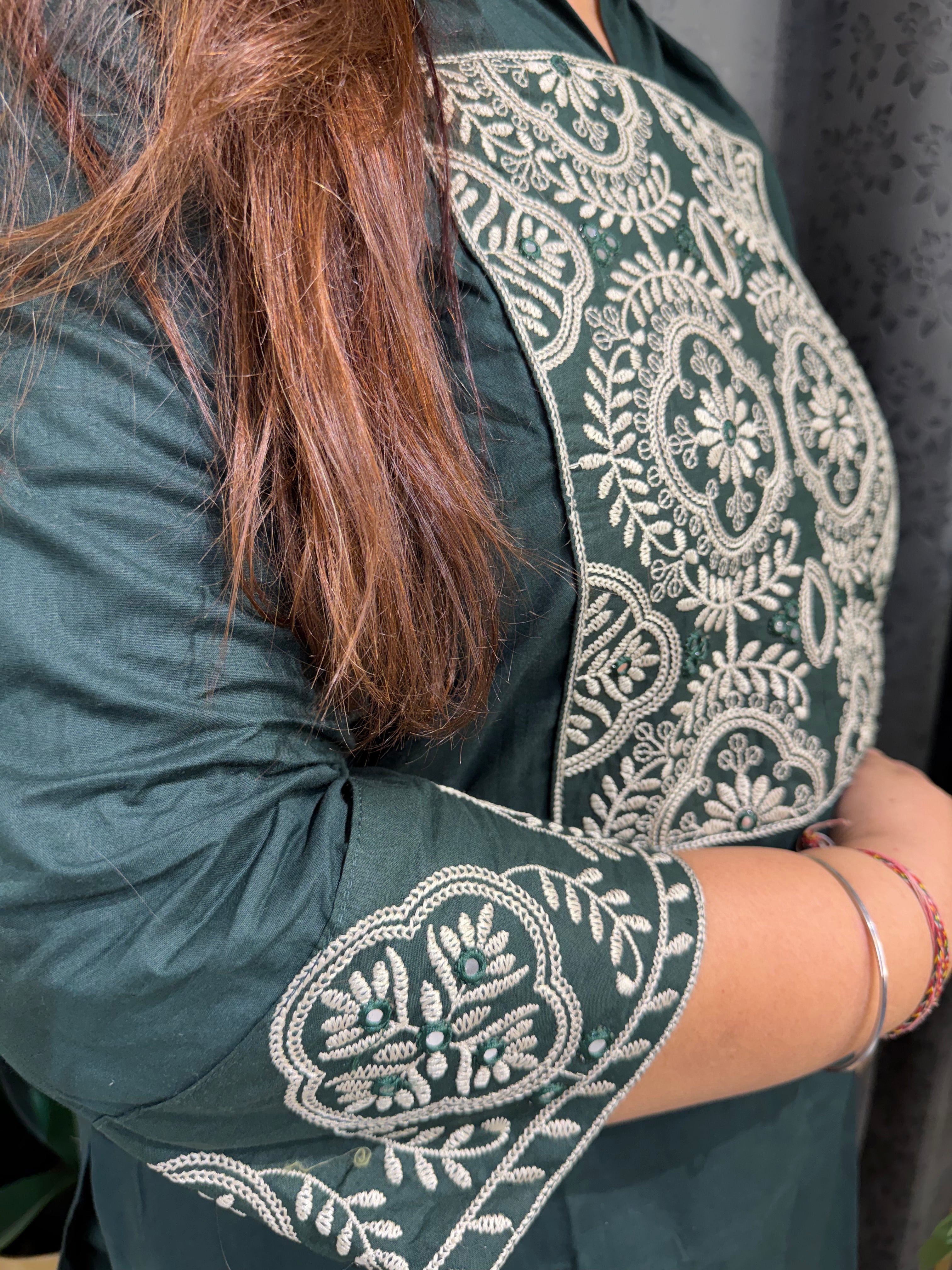 Sabz Bottle Green Embroidered Kurta Set (3XL)